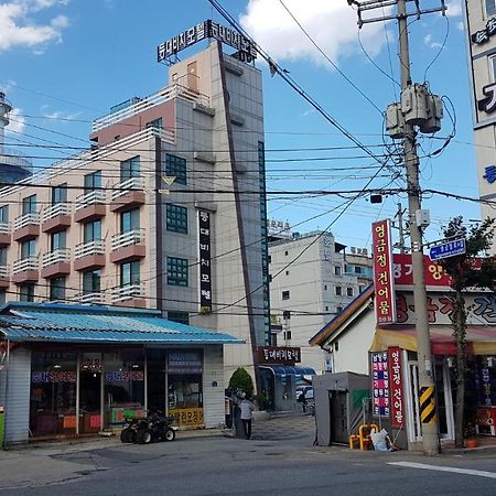 Lighthouse Beach Motel Sokcho Dış mekan fotoğraf